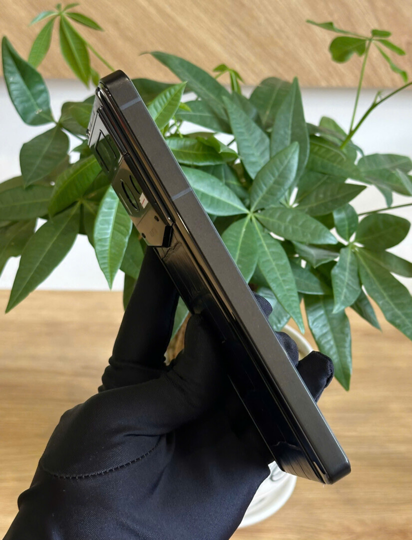 Điện thoại metavertu 2 generation da cá sấu xanh 99% chính hãng Điện thoại metavertu 2 generation da cá sấu xanh 99% chính hãng