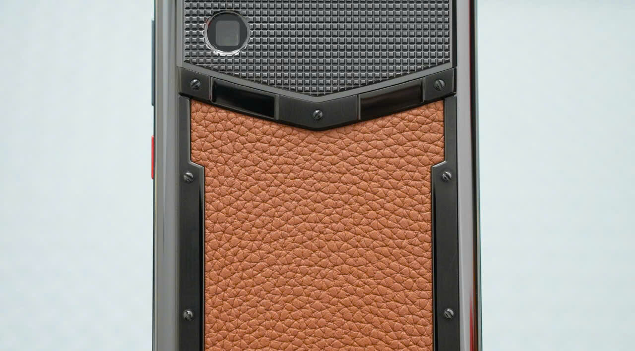 Điện thoại metavertu 1 basic calf da bê nâu chính hãng Điện thoại metavertu 1 basic calf da bê nâu chính hãng