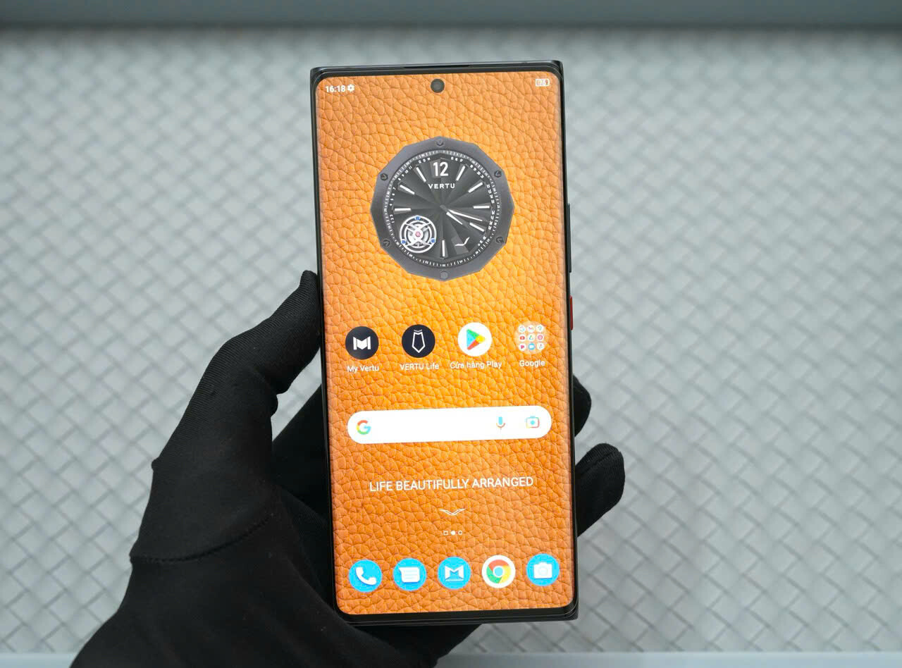 Điện thoại metavertu 1 basic calf da bê nâu chính hãng Điện thoại metavertu 1 basic calf da bê nâu chính hãng